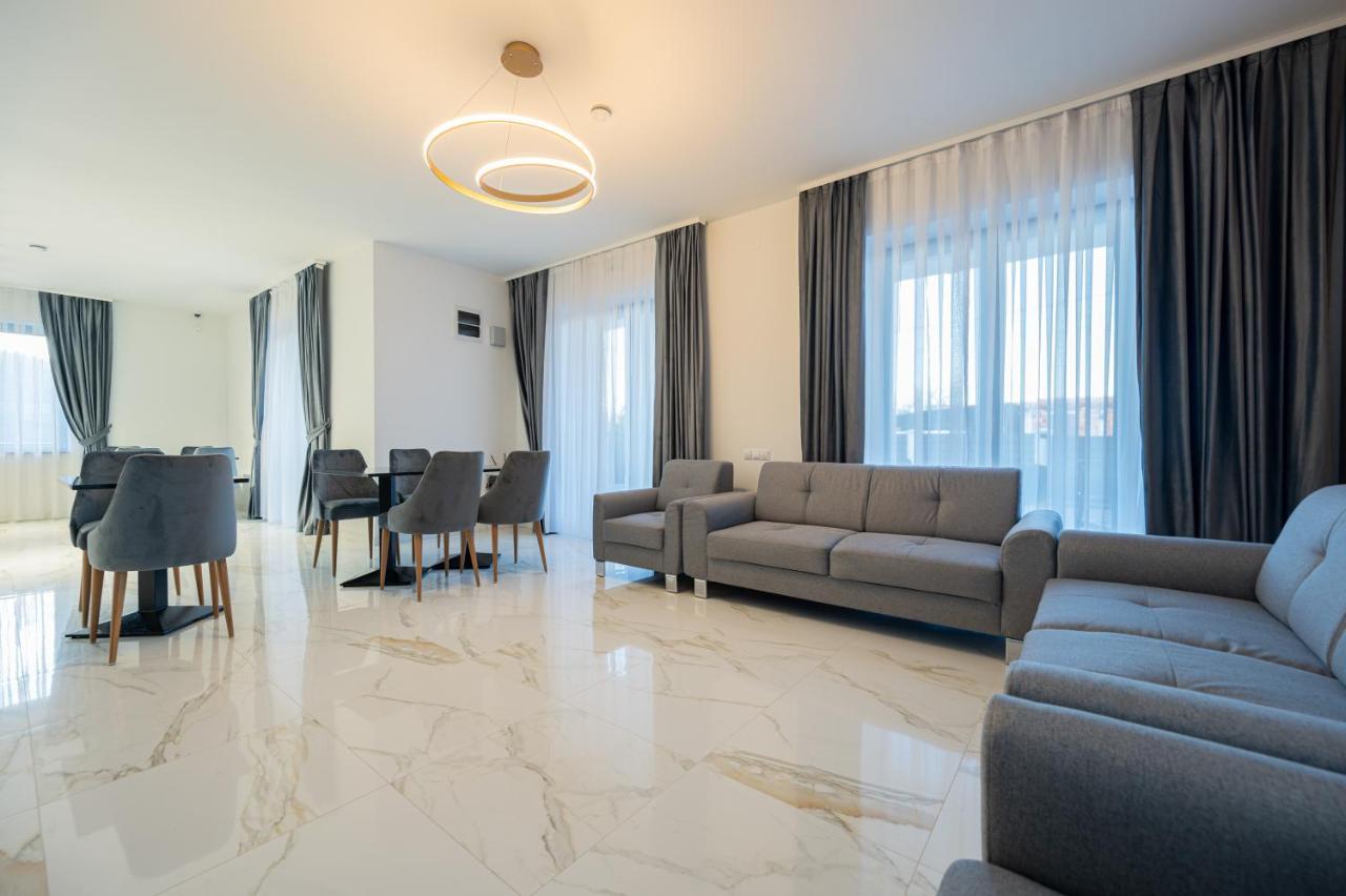 Hotel Klia Sînmartin Zewnętrze zdjęcie